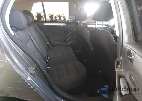 2014 Volkswagen Golf 2.5L z USA, uszkodzony, nr VIN WVWDB7AJ3EW001417